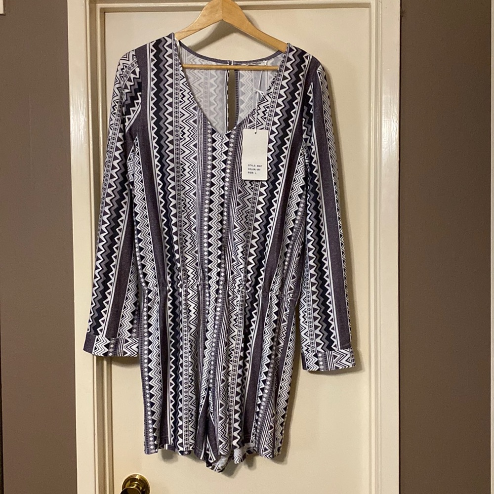 Romper black white gray